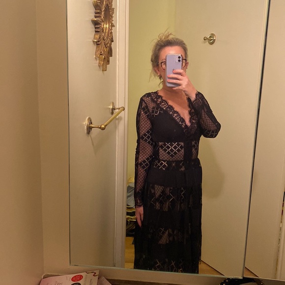 Gorgeous black cream lace dress - Picture 5 of 15